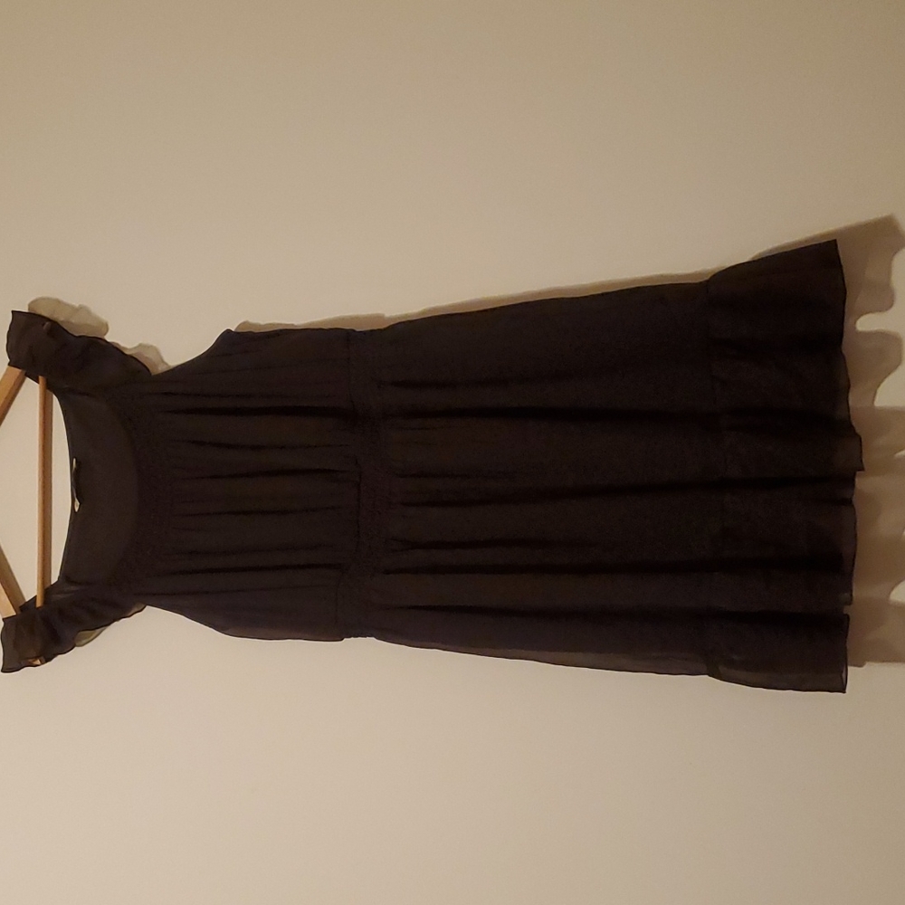 Old Navy brown ruffle sleeve dress